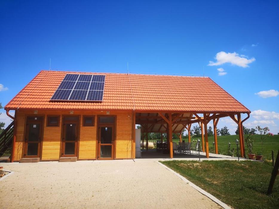 Tomajor Vendeghazak Διαμέρισμα Tiszaeszlar Εξωτερικό φωτογραφία